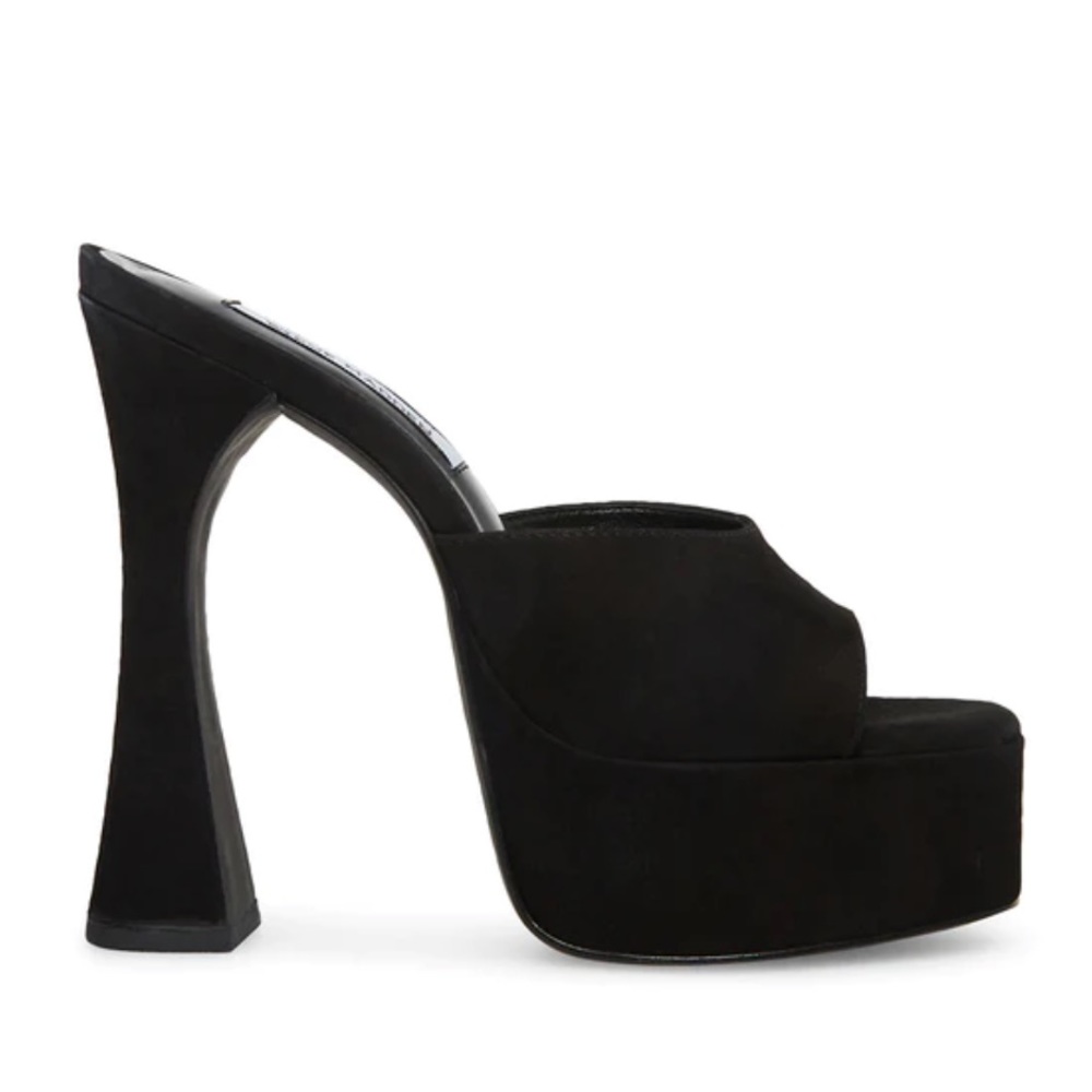 NWT Steve Madden KACIE BLACK NUBUCK Platforms - Size 6.5 - suede look - black